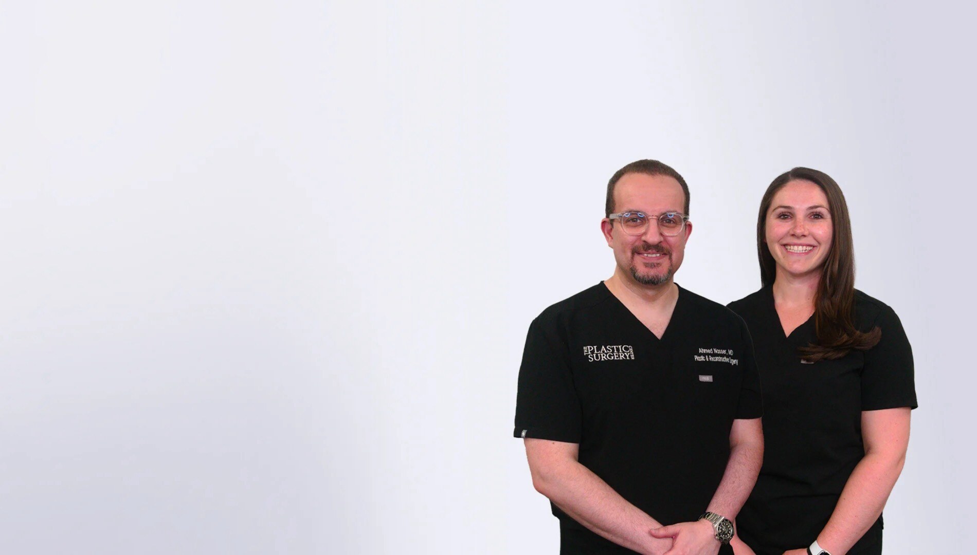 surgeon-and-assistant-side-by-side-smiling2 (8)