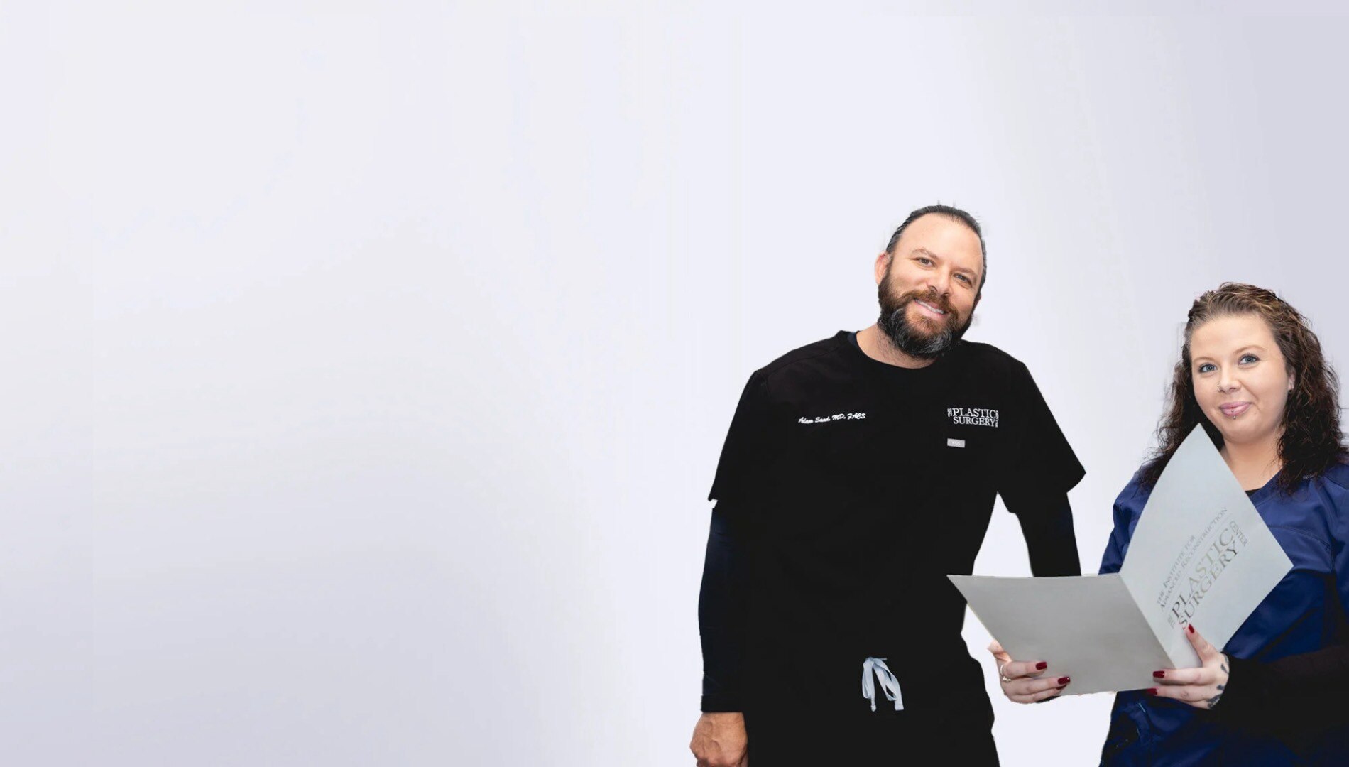 surgeon-and-assistant-side-by-side-smiling2 (9)